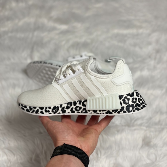Adidas NMD R1 Womens Running Shoes White Black Leopard Print GZ1623 NEW Multi Sz - Picture 3 of 4